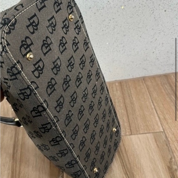 DOONEY AND BOURKE Large Domed Satchel Fabric with Classic Print - Picture 4 of 7